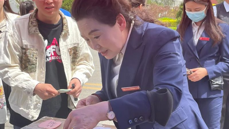 品牌设计公司：揭秘其优缺点，助力企业打造独特形象
