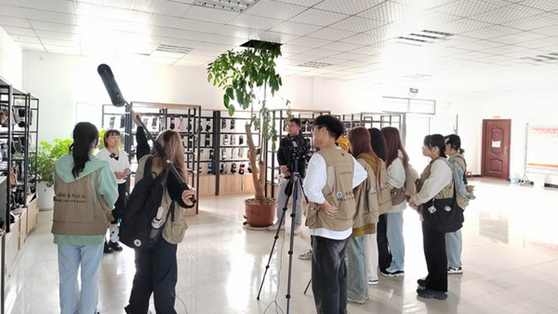 一家专业的影视广告制作公司，必须具备以下资质：